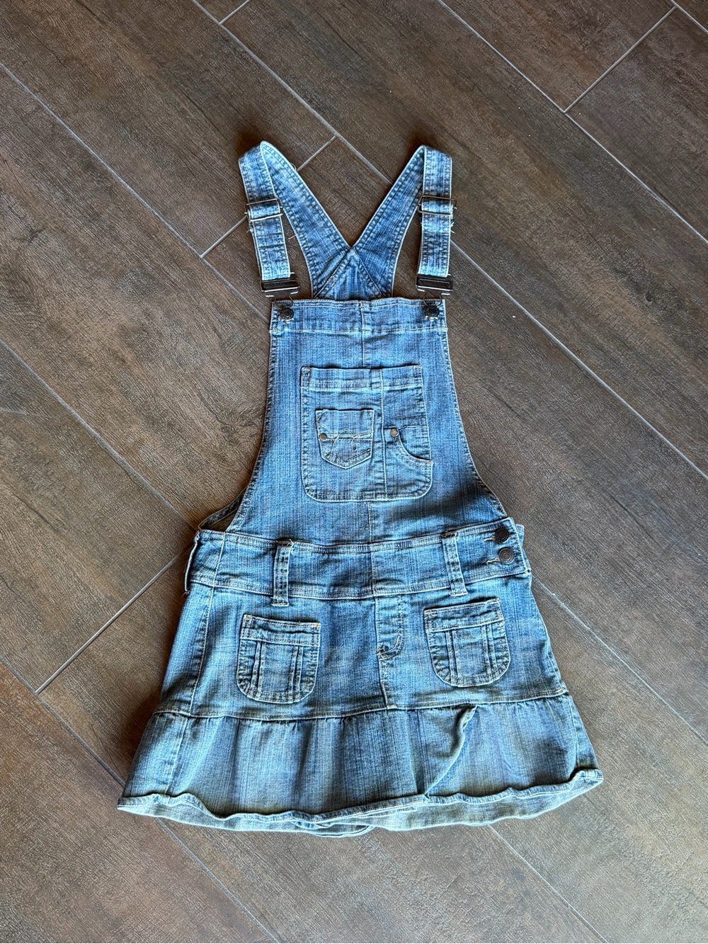 Y2K - vintage - petite woman Light Blue Denim overall dress